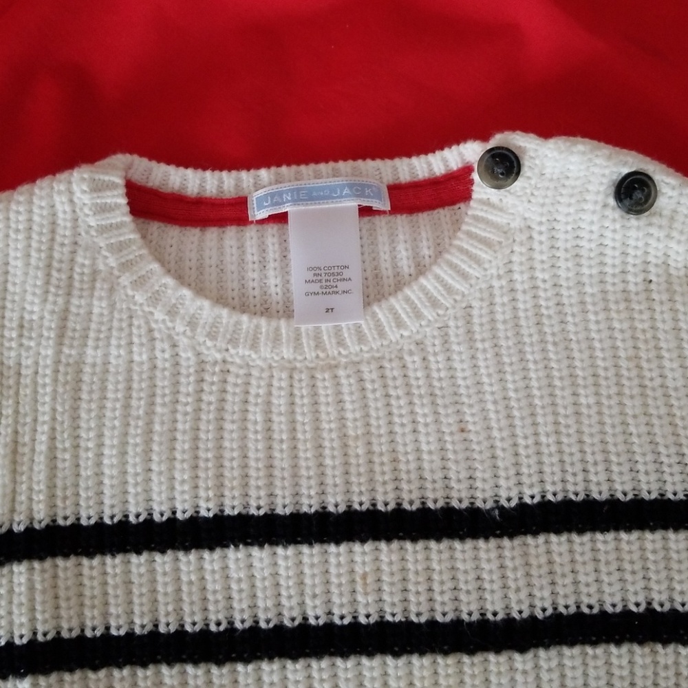 sweater - Picture 4 of 4
